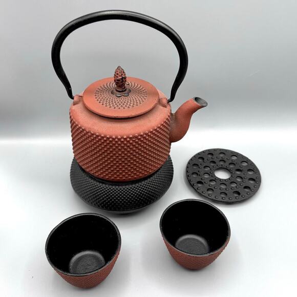 VTG Japanese Teapot Red Cast Iron 2.5c Dobin Strainer Two Cups Brazier NEW - Picture 3 of 8